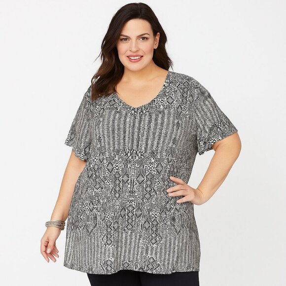 Catherine’s Blouse 1X 18/20W Black White Geometric Print Easy Fit Top Plus - Picture 1 of 7